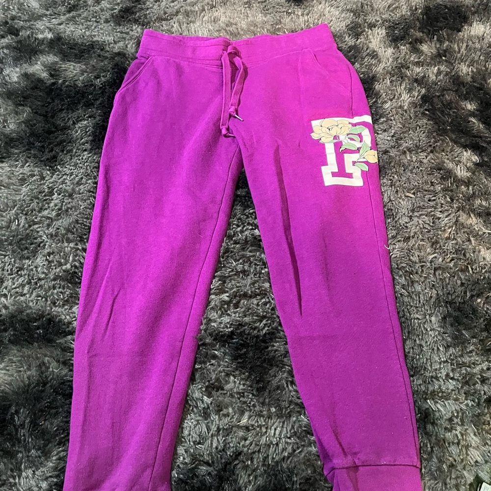 VICTORIA'S‎ SECRET PINK JOGGER PANT LARGE VIOLET WITH FLORAL WOMANS M